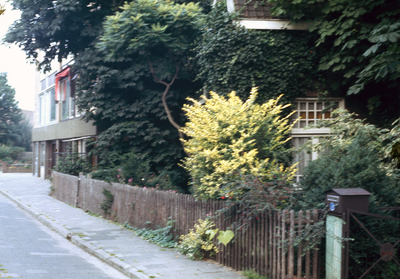 21339 Gezicht op de voorgevels van de panden Amsterdamsestraatweg 731-hoger te Utrecht.